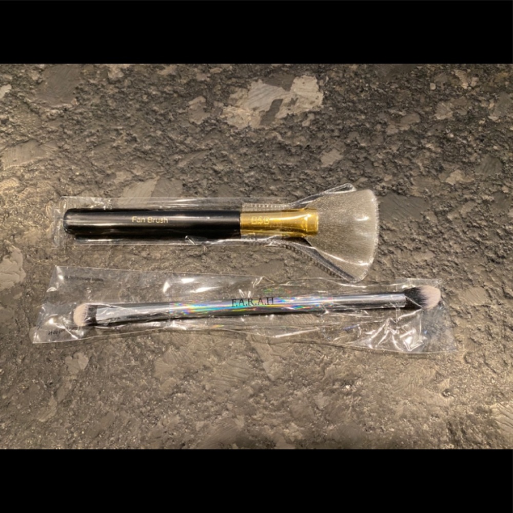2 Brand New Cosmetic Brushes